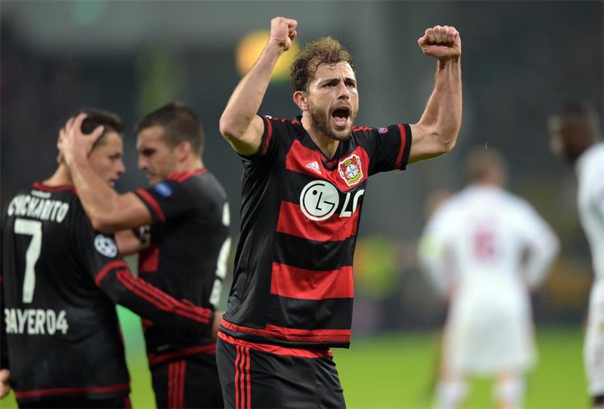 Leverkusen punktet nach irrem Krimi gegen AS Rom Bilder der Partie Bayer Leverkusen gegen AS Rom.