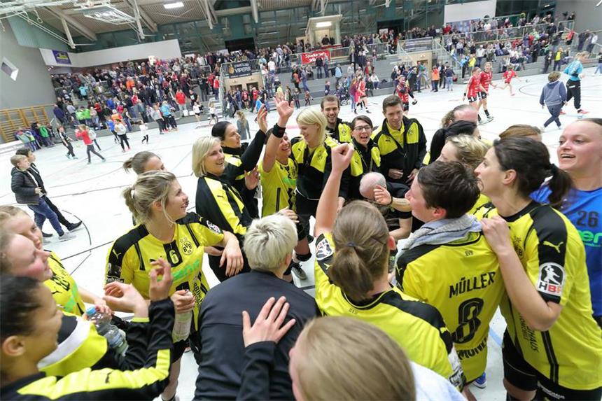 Bilder der Partie in der Handball-Bundesliga zwischen Bad Wildungen und Borussia Dortmund.