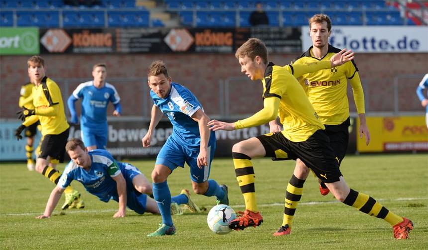 Platz unbespielbar: BVB II gegen Ahlen abgesagt Bilder der Partie Lotte gegen BVB II.