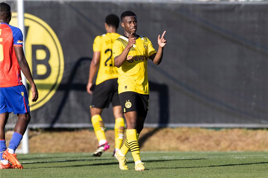 Bilder des BVB-Testspiels gegen den FC Basel.