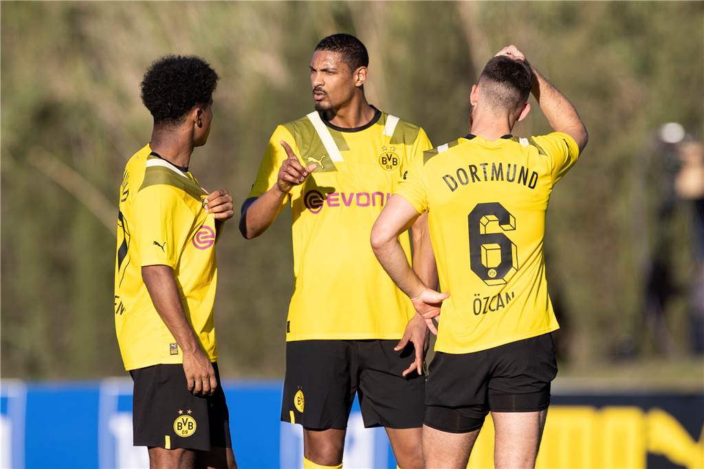 Bilder des BVB-Testspiels gegen den FC Basel.