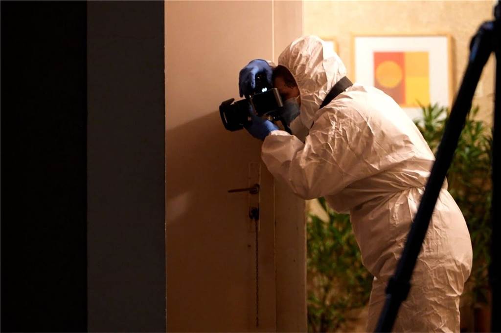 Bilder vom Einsatz der Polizei nach dem mutmaßlichen Tötungsdelikt am 12. Januar an der Straße Hillen im gleichnamigen Stadtteil.