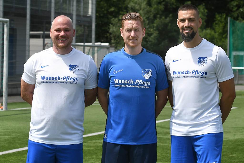Erste Amtshandlung des neuen Vorstandes: Veränderungen auf der Trainerbank des FC Frohlinde Bildeten seit Juli das Frohlinder Trainer-Team: (v.l.) Marcin Trajdos, Dennis Lauth und Alan Michna.