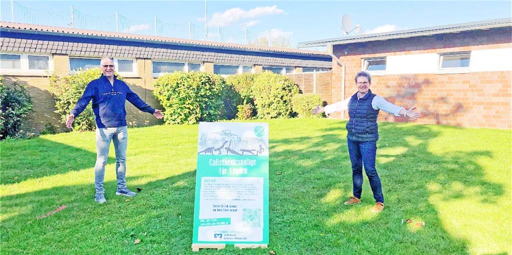 Legdener Sportverein will für Calisthenics-Anlage weiter Geld sammeln Birgit Schmeddes, Abteilungsleiterin der Leichtathletik-Abteilung des SuS, und ihr Stellvertreter Norbert Haverkock freuen sich darauf, dass bald Calisthenics-Geräte zum Bewegen einladen. Mit Hilfe einer Crowdfunding-Aktion soll ein gutes Angebot installiert werden.