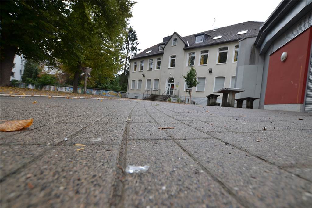 Schulneubau im Video: Im Stadtbezirk Mengede fliegen die Klassenzimmer Bis Ende 2025 will die Stadt auch die Overbergschule durch einen Neubau ersetzen.