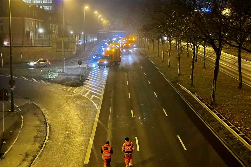 Bis hierher und nicht weiter: Wer auf der B1 Richtung Osten unterwegs ist, muss zur B54 in Richtung Dortmunder Süden abfahren.