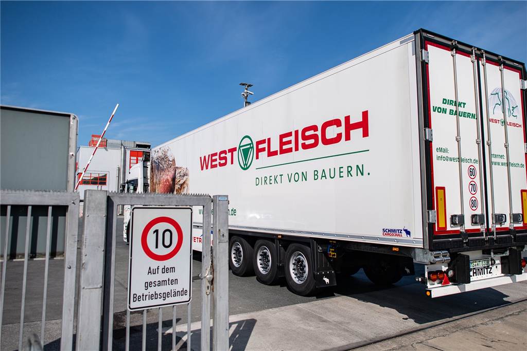Arbeitsmigranten: Pfarrer setzt sich für Westfleisch-Mitarbeiter ein Bis zu 20 Westfleisch-Mitarbeiter sollen in einem Haus in Haltern untergebracht gewesen sein. Bei einer Kontrolle der Stadt wurden allerdings nur zehn Betten und Bewohner angetroffen.