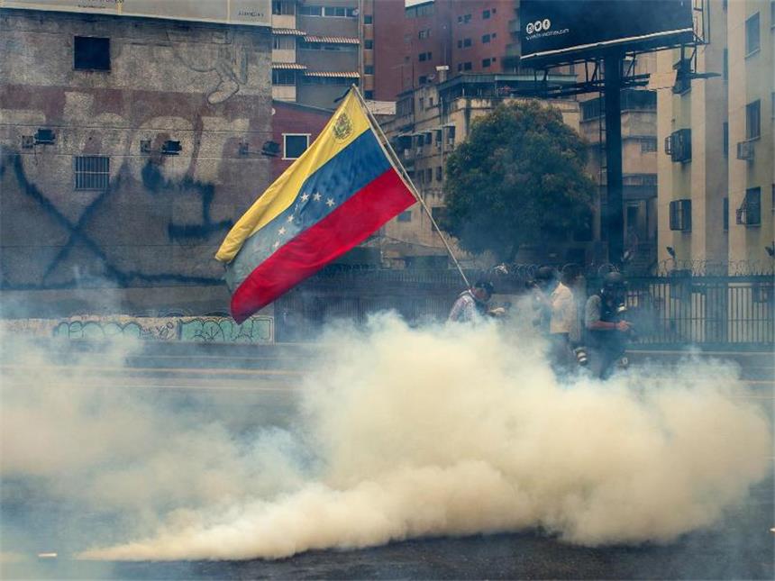 Lage in Venezuela eskaliert: Drei Tote Bis zu sechs Millionen Menschen sollen im Land demonstriert haben. Foto: Manaure Quintero