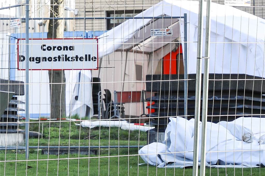 So viele Corona-Tests gibt es pro Woche in Dortmund Bis zum 15. Juni gab es am Klinikum Nord noch eine zentrale Stelle für Corona-Tests, im März wurde es installiert. Mittlerweile wird vielerorts getestet – am meisten präventiv in den Krankenhäusern.