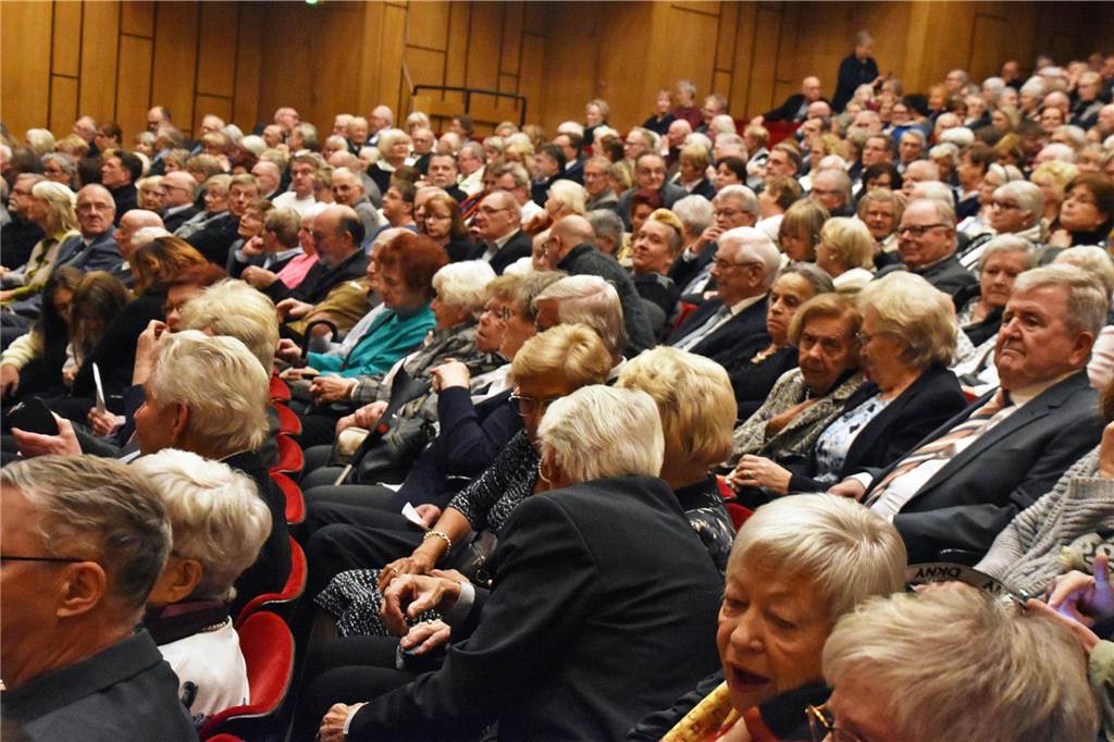 Eindrücke vom Neujahrskonzert Lünen im Heinz-Hilpert-Theater.