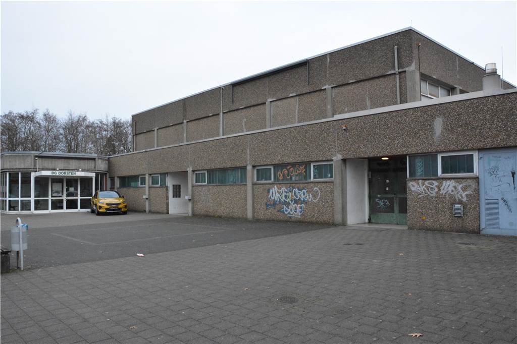 Sporthallen in Dorsten: Diese Projekte haben Priorität, diese müssen warten Die Julius-Sporthalle in Dorsten