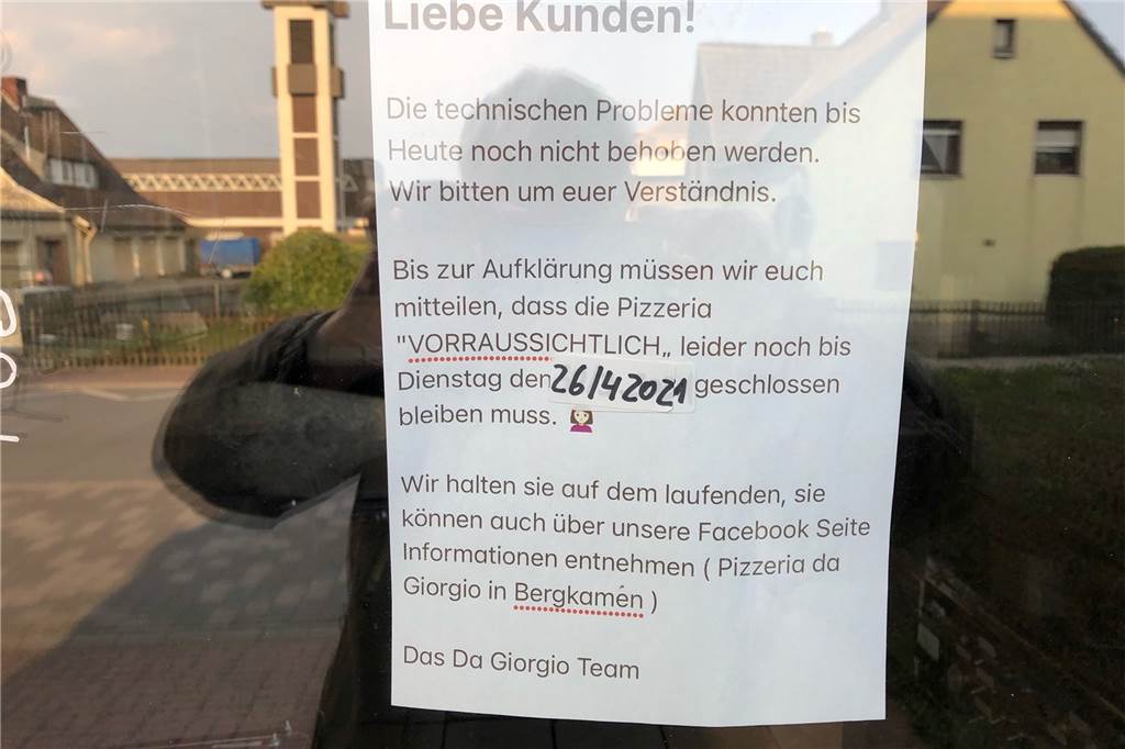 Pizzeria seit Wochen wegen Brand geschlossen – aber es gibt Hoffnung Bisher ist der immer neue Termin zur Wiedereröffnung nur die Hoffnung der Inhaber der Pizzeria. In etwa zehn Tagen soll es tatsächlich so weit sein, sagt der Vermieter.