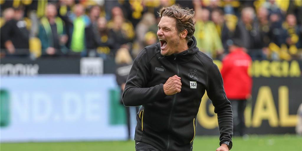 BVB-Start: Terzic verdient Vertrauen – das Team muss liefern BVB-Trainer Edin Terzic bejubelt den Derbysieg vor der Südtribüne.