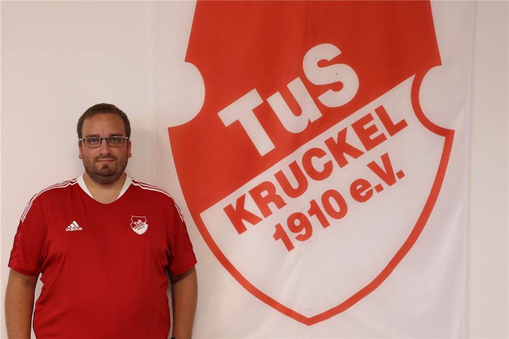 B-Ligist ist heiß auf die Zwischenrunde: und schnappt der Konkurrenz die Tickets weg Björn Burda ist vom Zusammenhalt begeistert.