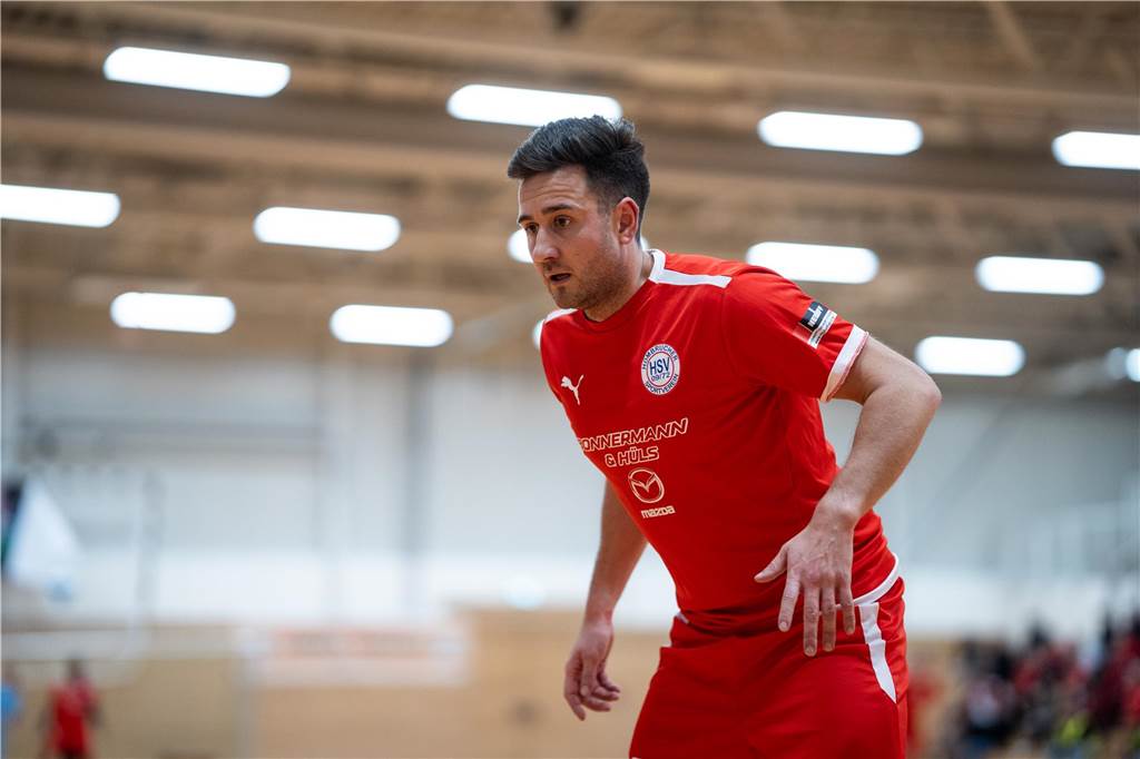Björn Menneke spielt seit Sommer 2024 für den Hombrucher SV.
