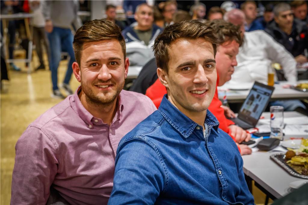 Hammer-Gruppe in Wellinghofen: A-Liga-Trainer rechnet sich Chancen gegen die Großen aus Björn Menneke (l.) und Michael Hines (r.) erwarten mit dem BSV Schüren den Liga-Konkurrenten FC Brünninghausen.