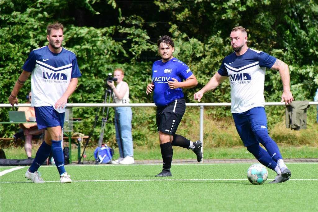 Ein abgefälschter Freistoß entscheidet das Finale Björn Winkelbeiner (r.) und Concordia Flaesheim II hielten gut gegen A-Ligist TuS Haltern II mit, mussten sich am Ende aber unglücklich geschlagen geben.