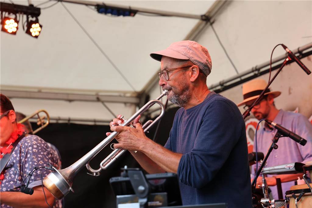 Blasinstrumente standen beim Beach-Festival ganz oben auf der musikalischen Angebotsliste.
