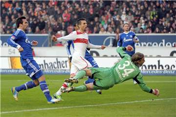 Bleibt Vedad Ibisevic (hier im Trikot des VfB Stuttgart im Jahr 2012 gegen Schalke) der einzige Neuzugang der Königsblauen? S04-Trainer David Wagner klang nach dem Test gegen Bochum wenig optimistisch.
