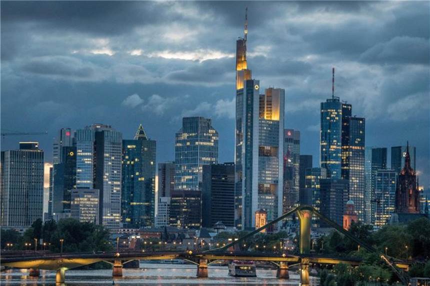 Blick auf das Frankfurter Bankenviertel. Foto: Boris Roessler