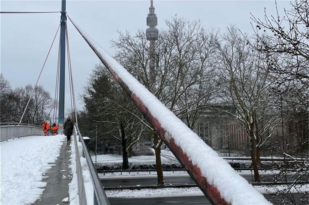 Blick auf die B1.