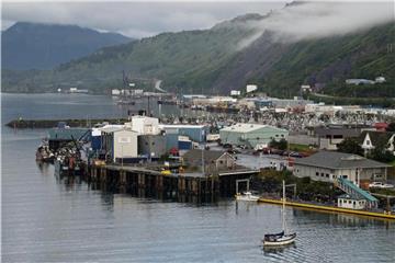 Blick auf Kodiak im Golf von Alaska. Ein Erdbeben der Stärke 7,9 hat den Meeresboden vor der Küste des nördlichsten US-Bundesstaats erschüttert. Foto: Frank Rumpf/Archiv