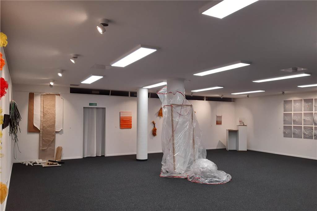 Blick in die Ausstellungsräumlichkeiten des "franz*" 