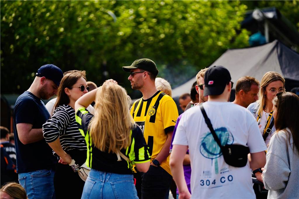 Blick ins Publikum beim Stadtfest Dortbunt.