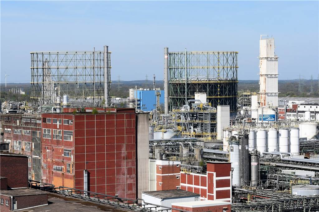 Evonik will Sparte verkaufen: „1000 Arbeitsplätze im Chemiepark betroffen“ Blick über den Chemiepark in Marl. Hier ist die C4-Produktion eine wichtige Sparte.