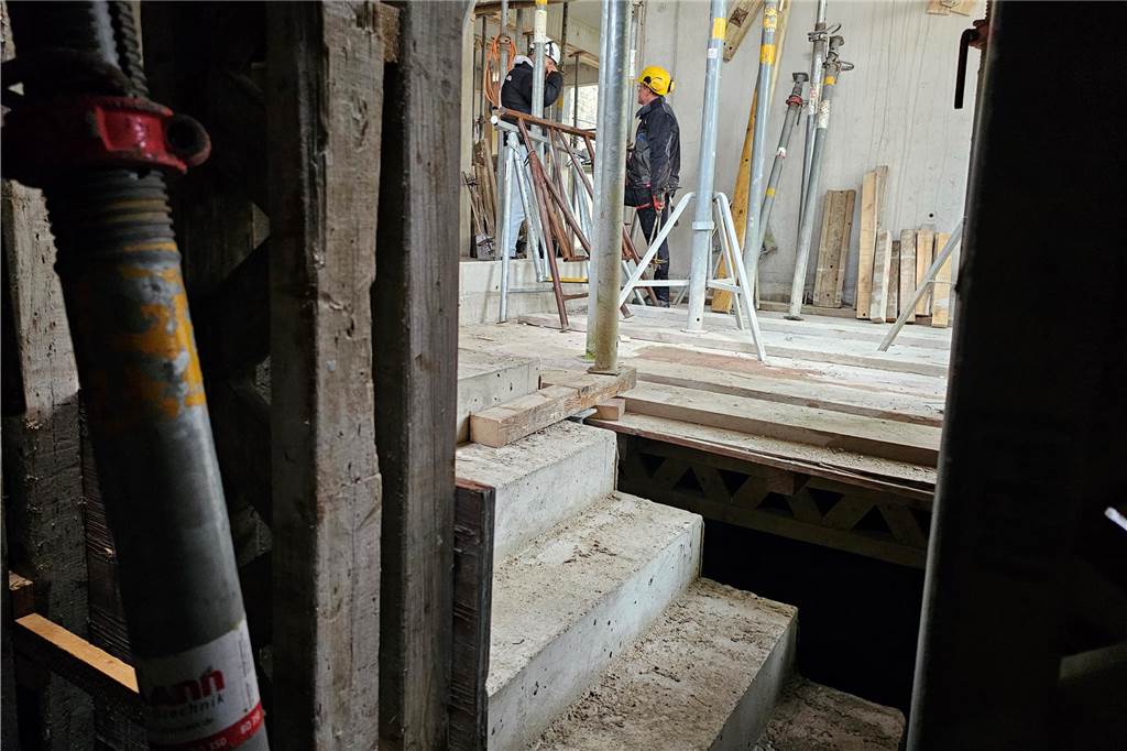 Ein Blick hinter die Kulissen der großen Landesburg-Baustelle Eine Baustelle (Haus) in Nienborg im Kreis Borken