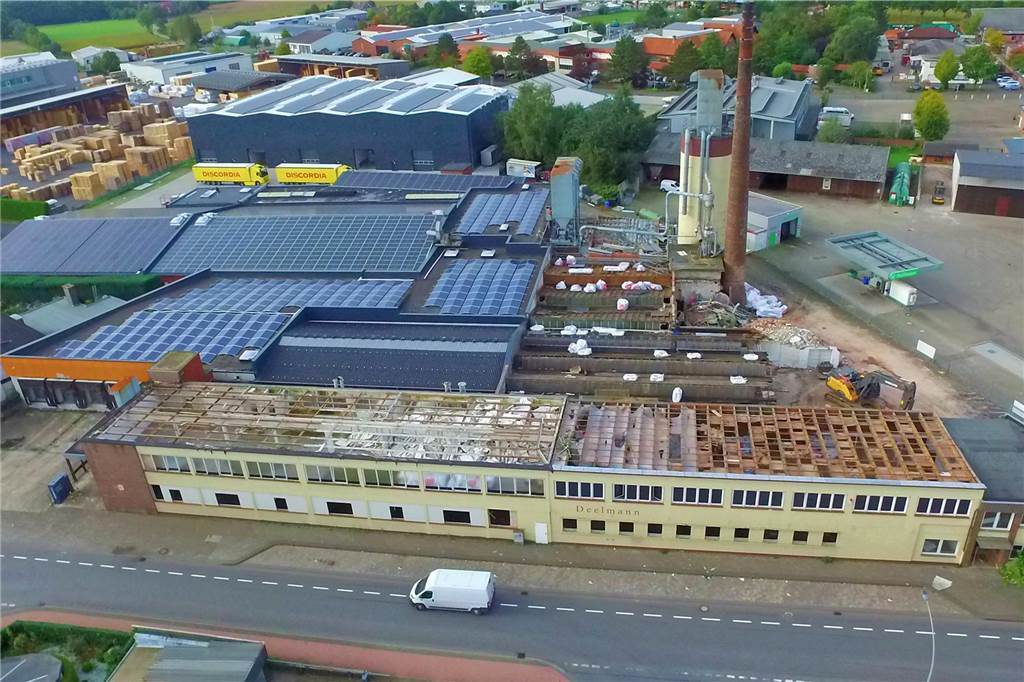 Deelmann-Hallen werden abgerissen: Ära an der Ramsdorfer Straße endet Die Deelmann-Hallen an der Ramsdorfer Straße in Südlohn