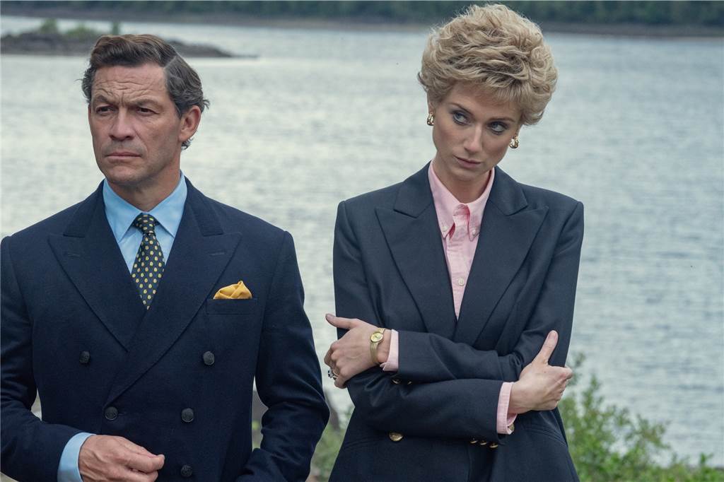 Blicke sagen alles: Die Ehe von Charles (Dominic West) und Diana (Elizabeth Debicki) ist längst schon am Ende.