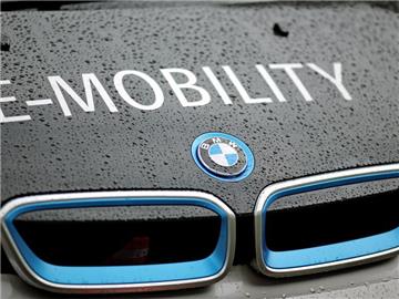 BMW hat sechs Plug-in-Hybride sowie den batteriegetriebenen Kleinwagen i3 im Angebot. Foto: Jan Woitas