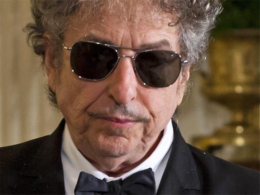 Bob Dylan dankt für Literaturnobelpreis-Ehren Bob Dylan (2012). Foto: Jim Lo Scalzo