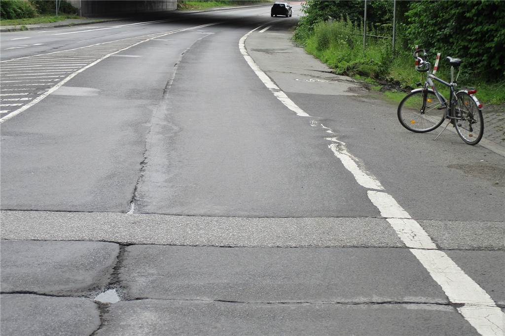 Bodo Moehrke fährt viel Rad. Speziell auf dem Westring. Und fragte sich nun, warum dieser Bereich von der Sanierung ausgespart wurde und auf dem neun gemachten Abschnitt kein Radweg angelegt wurde.