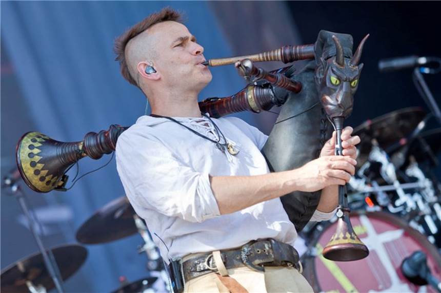 Musiker Boris Pfeiffer ist tot – Zusammenbruch nach Corona-Demo Boris Pfeiffer bei einem früheren Auftritt mit der Band In Extremo beim Musikfestival «Rock im Park».