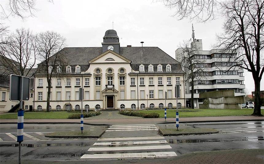Wie die Stadtverwaltung Selm künftig arbeitet Bork: Amtshaus für Selm
18.03.07
Foto Dieter Bludau