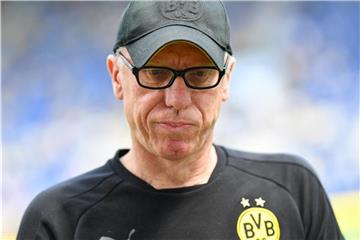 Borussia Dortmund und Trainer Peter Stöger gehen getrennte Wege. Foto: Uwe Anspach