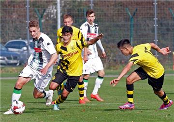 Borussias B-Junioren setzten sich souverän gegen die Gladbacher durch.