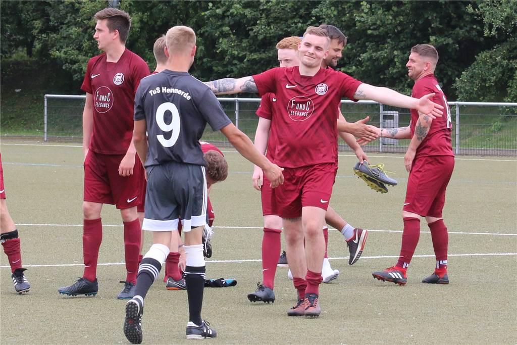 Königsborner SV ist der Guru-Champion - gefühlt alle anderen aber auch ein bisschen BR Billmerich hat am Ende nach Elfmeterschießen um Rang drei mit 5:4 gewonnen.