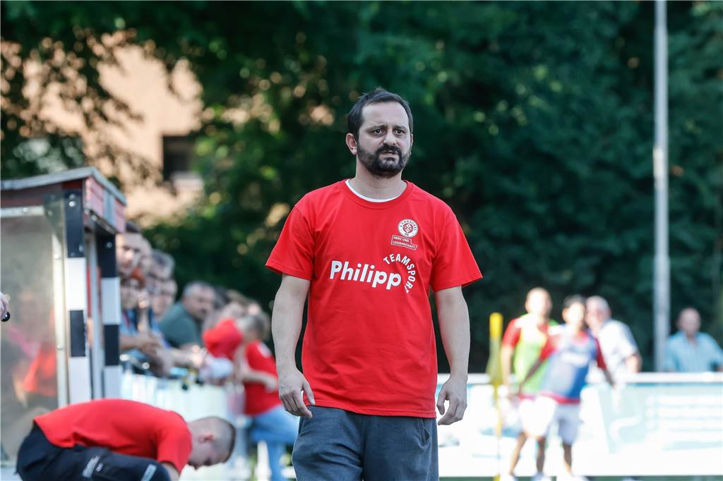 Hombrucher SV geht mit „Sechs-Punkte-Anspruch“ ins Derby gegen Brackel Brackels Trainer Giovanni Schiattarella sieht gute Chancen für seine Mannschaft.