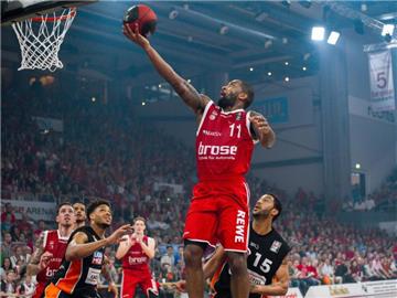 Brad Wanamaker (M.) verlässt Bamberg offenbar. Foto: Nicolas Armer
