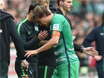 Bremens Clemens Fritz fällt wohl die gesamte Rest-Saison aus. Foto: Carmen Jaspersen