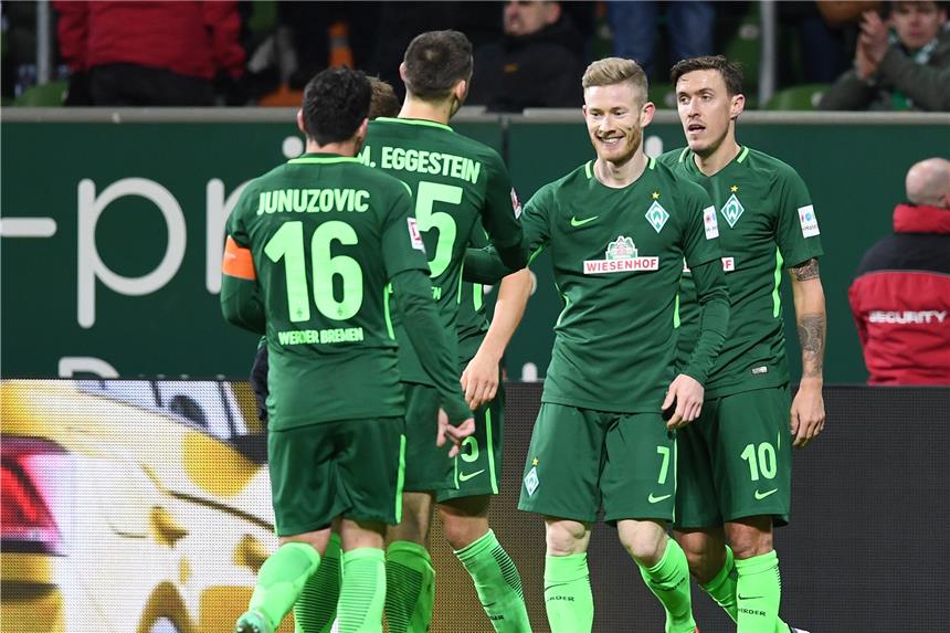 Kainz wird beim 3:1 gegen Wolfsburg zum Matchwinner Bremens Matchwinner gegen Wolfsburg: Florian Kainz (2.v.r.)