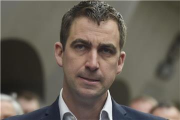 Brendan Cox, Ehemann der ermordeten britischen Politikerin Jo Cox, tritt von seinen Ämtern in zwei Wohltätigkeitsorganisationen zurück. Foto: Hannah Mckay/EPA