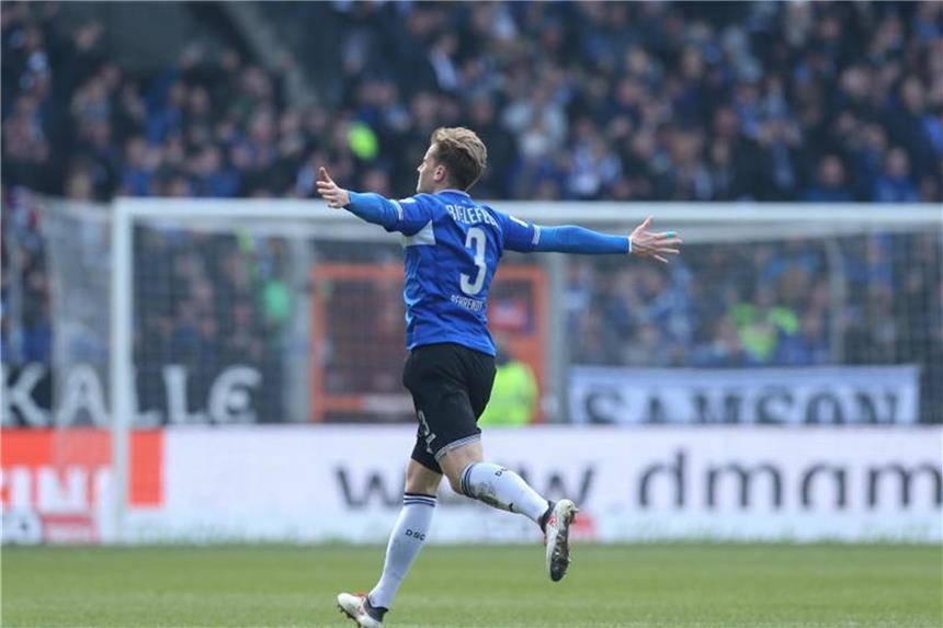 Behrendt verlängert Vertrag mit Bielefeld bis 2020 Brian Behrendt spielt seit 2015 für die Bielefeld. Foto: Friso Gentsch