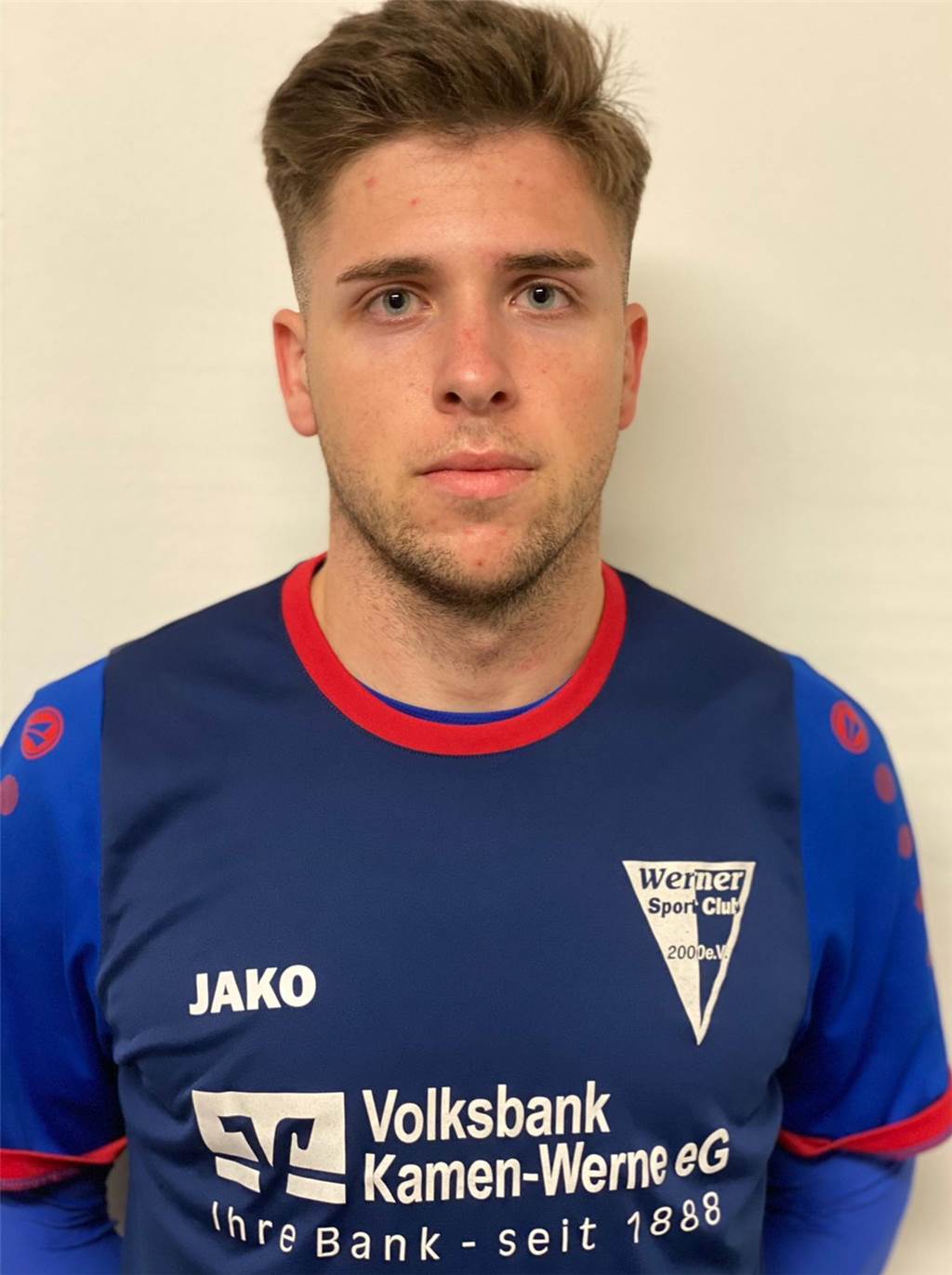 Der Werner SC holt kurz vor dem Derby einen Spieler mit Bundesliga-Erfahrung Brian Wolff steht nun für den Werner SC auf dem Platz.