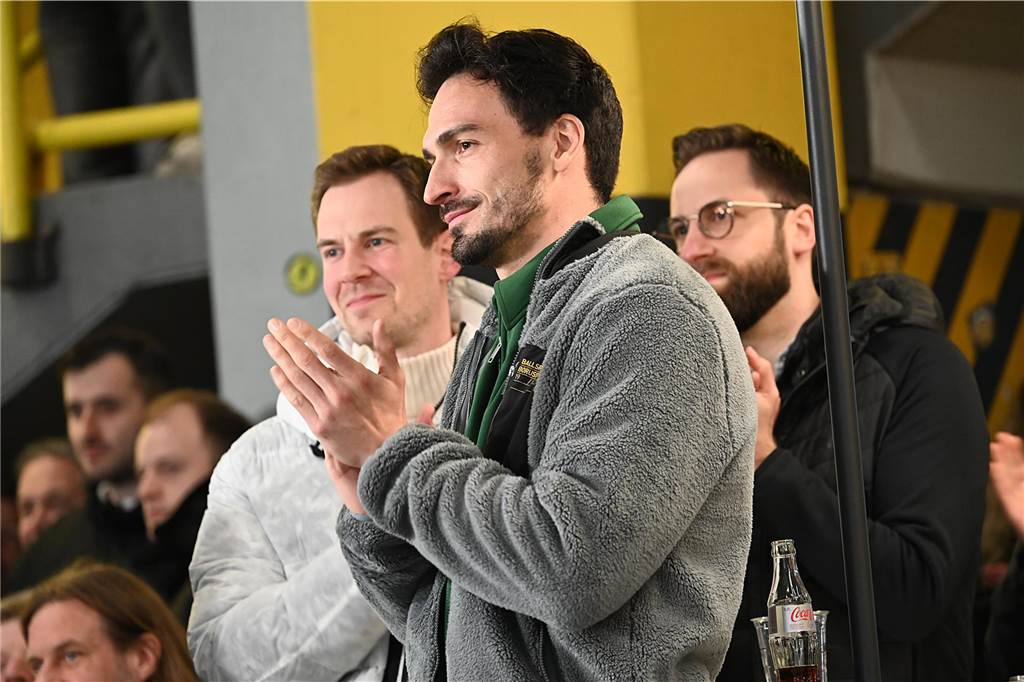 „Brinkhoff‘s Ballgeflüster“ mit BVB-Spieler Mats Hummels.