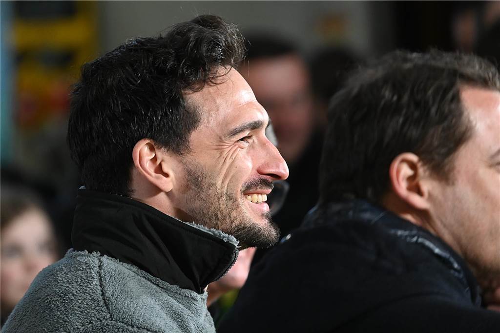 „Brinkhoff‘s Ballgeflüster“ mit BVB-Spieler Mats Hummels.