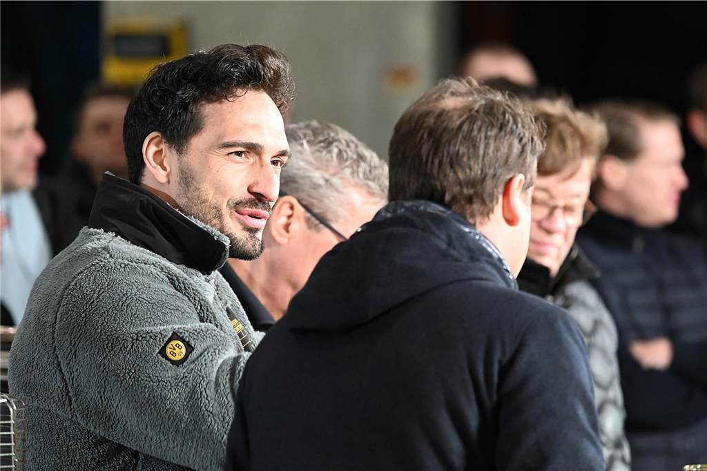 „Brinkhoff‘s Ballgeflüster“ mit BVB-Spieler Mats Hummels.